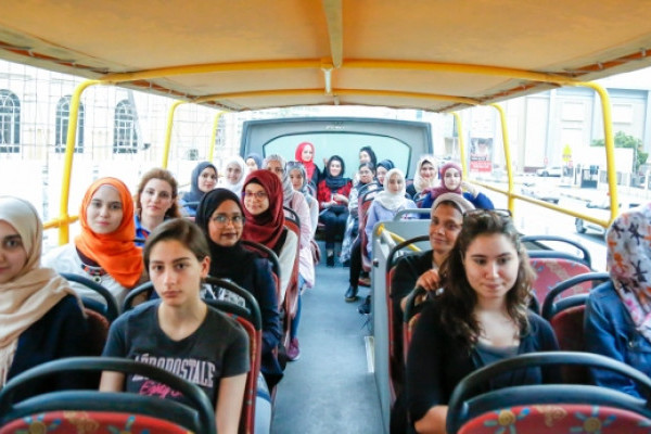 أسبوع حافل للطلبة الجدد في جامعة عجمان
