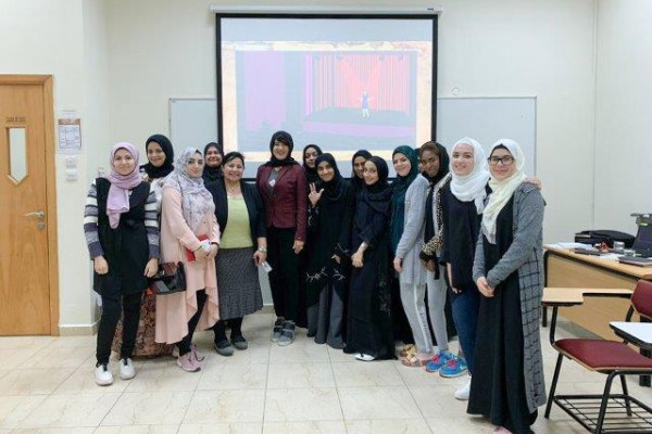 Student Counseling Unit Organizes Self-development Workshops