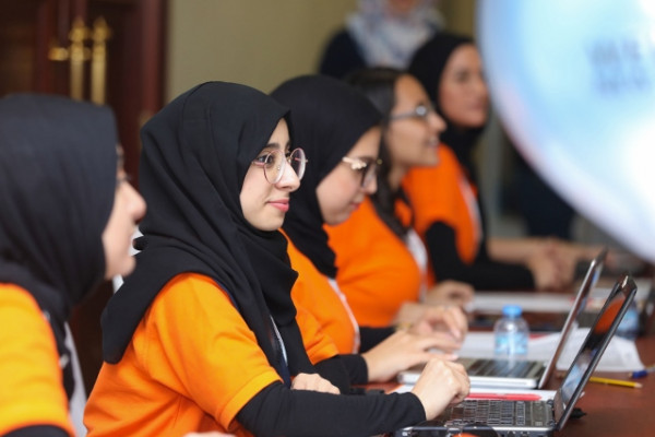 الجامعة تحتفي بالطلبة الجدد