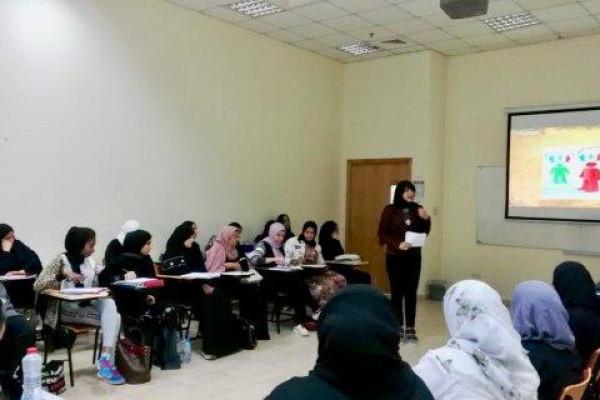 Student Counseling Unit Organizes Self-development Workshops