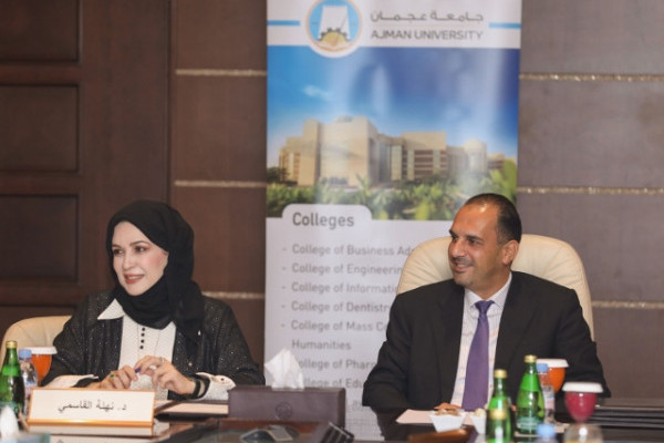 جامعة عجمان تُشكّل مجلسا استشاريا مهنيا