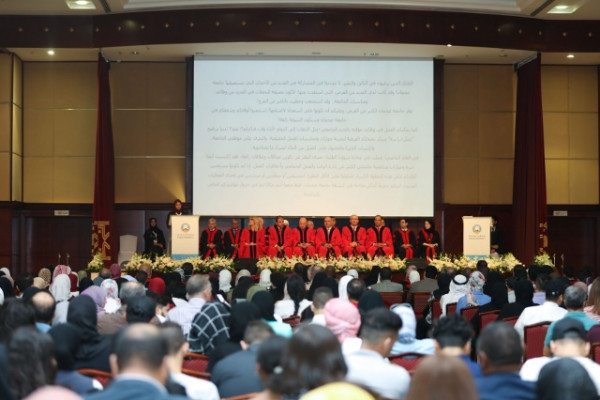 الجامعة تحتفي بالطلبة الجدد