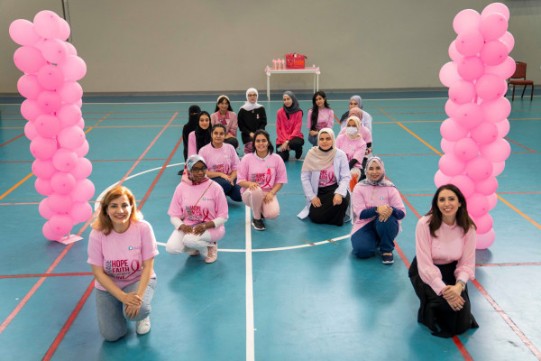 جامعة عجمان تنظم ندوة توعوية حول سرطان الثدي