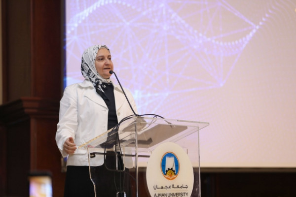 جامعة عجمان تنظم يوما مهنيا لطلبة كلية تكنولوجيا المعلومات