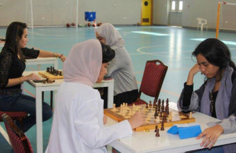 كلية التربية تحصد ذهبية بطولة الشطرنج للكليات
