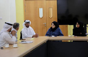 جامعة عجمان واتحاد كتاب وأدباء الإمارات يناقشان رعاية أدب الشباب