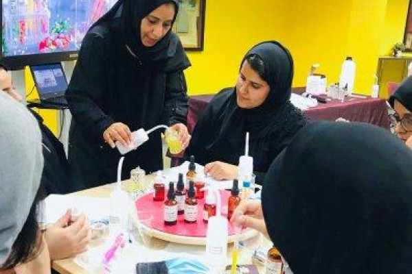 AU Students Learn How to Make Perfumes