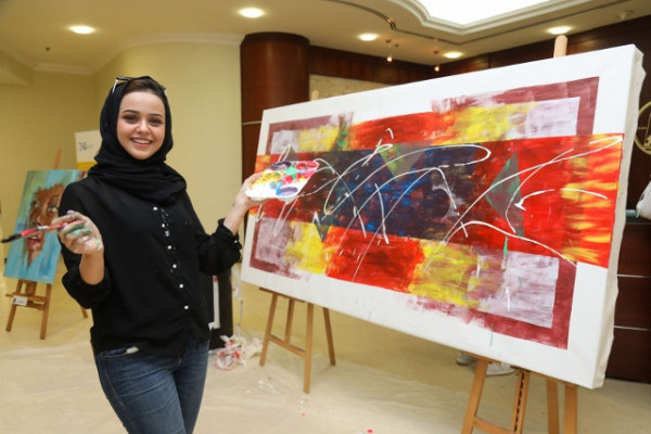 Ajman University organizes Carnival for Fine Arts